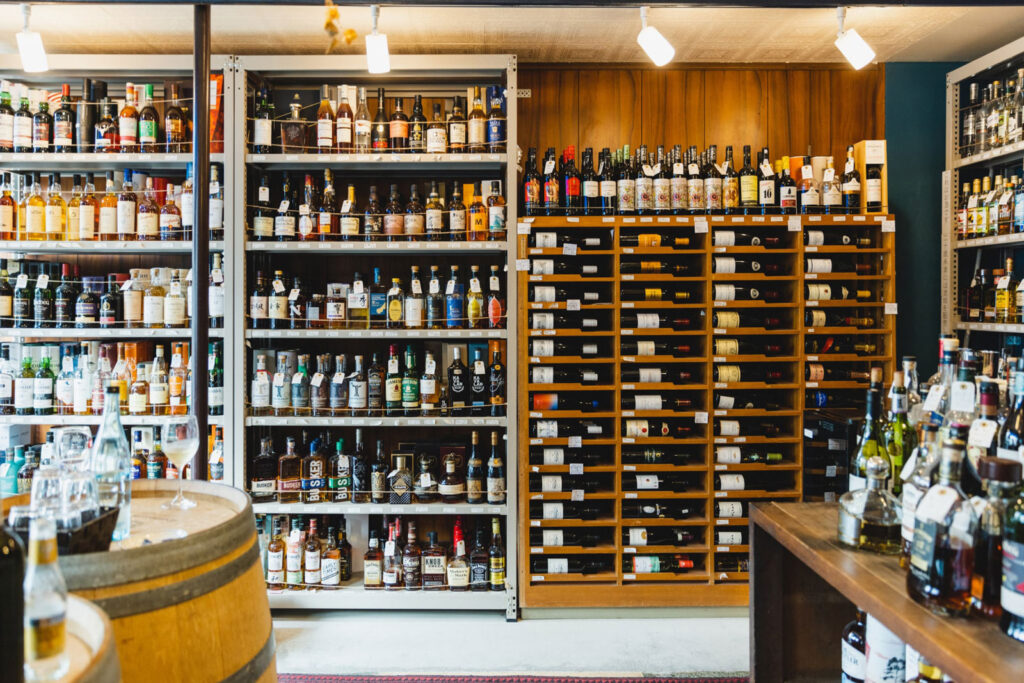 宵々酒店（徒歩1分）